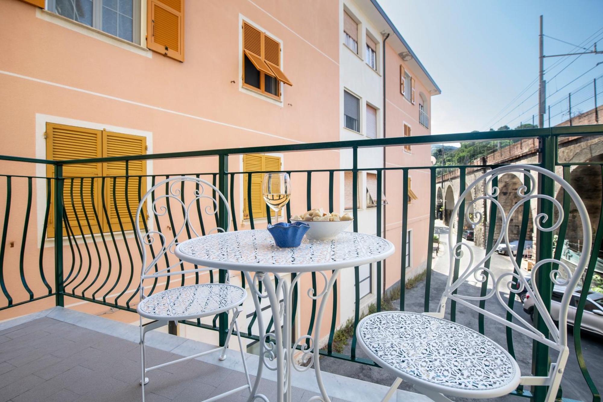 Amoneglia Hotel Exterior photo